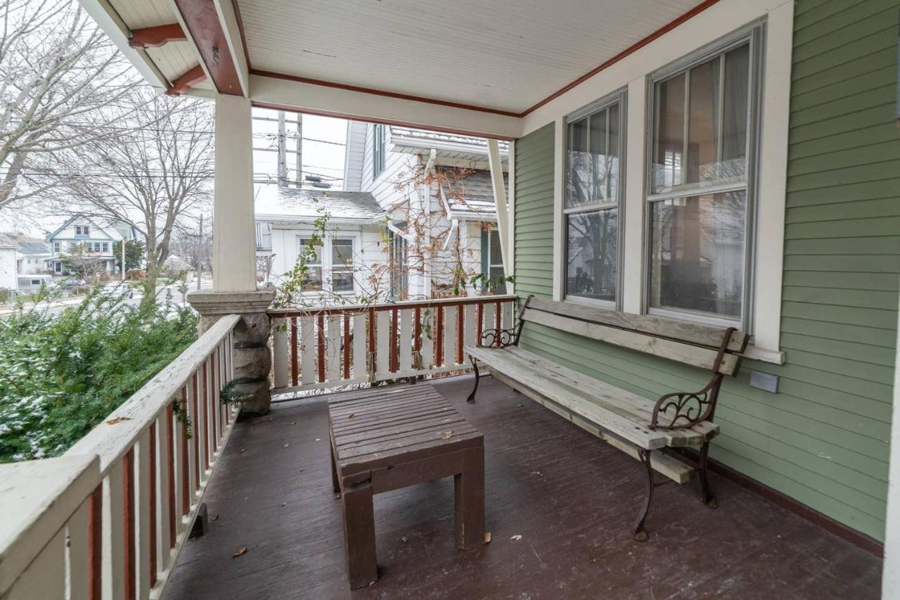 Comfortable 3 Bedroom Craftsman Bungalow In Milwaukee'S Bay View Neighborhood Zewnętrze zdjęcie