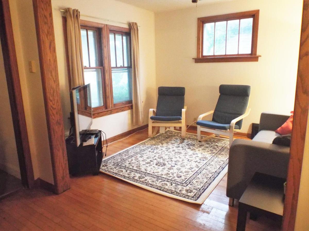 Comfortable 3 Bedroom Craftsman Bungalow In Milwaukee'S Bay View Neighborhood Zewnętrze zdjęcie